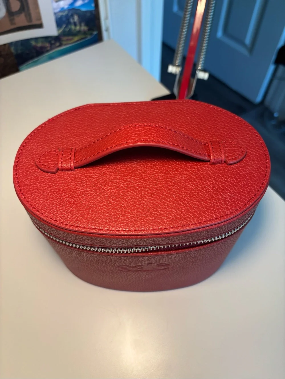 Saie Mini Red Cosmetic Vanity Case